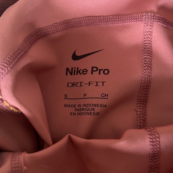 Nike Pro High-Waisted 7/8 Leggings (dri-fit, yoga, hyper warm) (sold separately) - Picture 4 of 16
